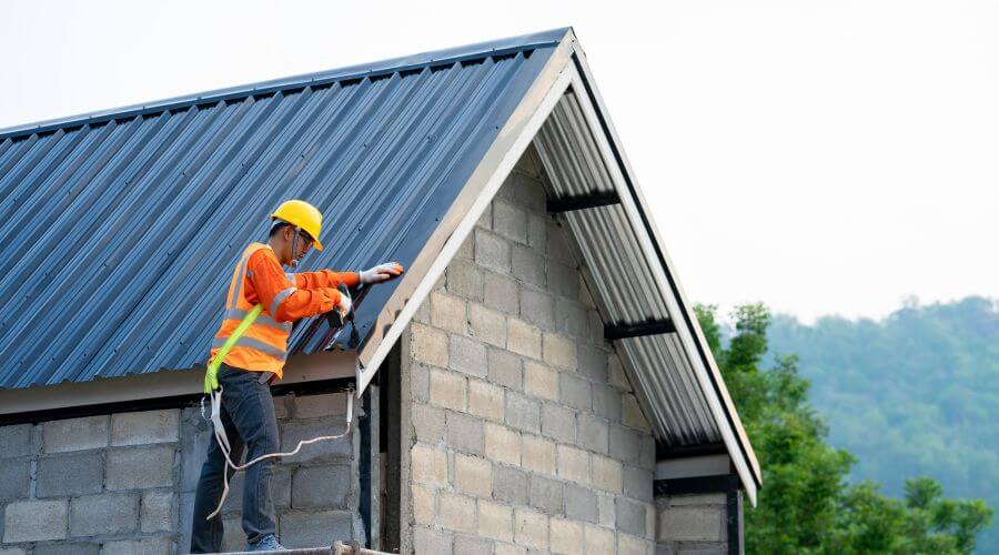 Expert new roof installation services in Woodside, NY